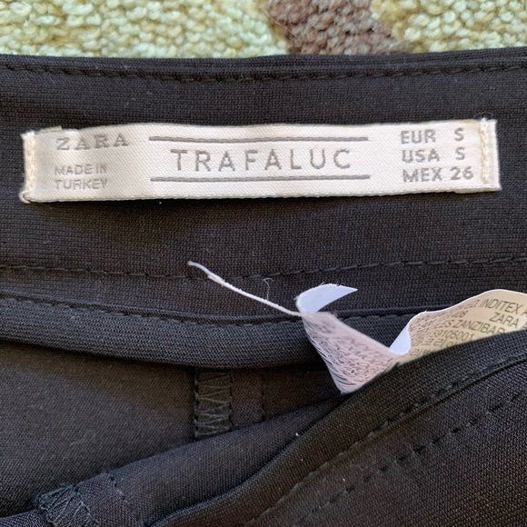 Zara 2 in 1 Shorts & Skirt - Picture 3 of 9